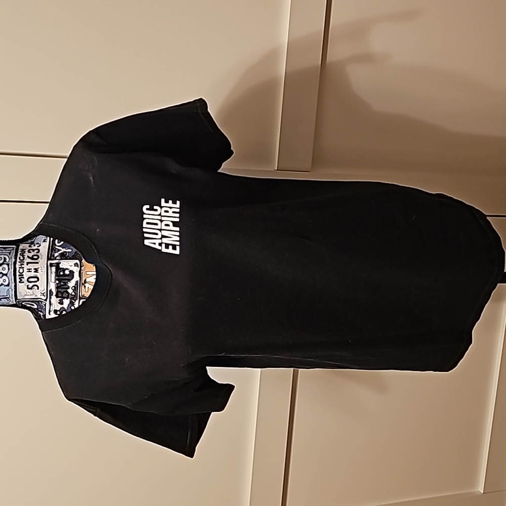 Audic Empire band tee shirt size M